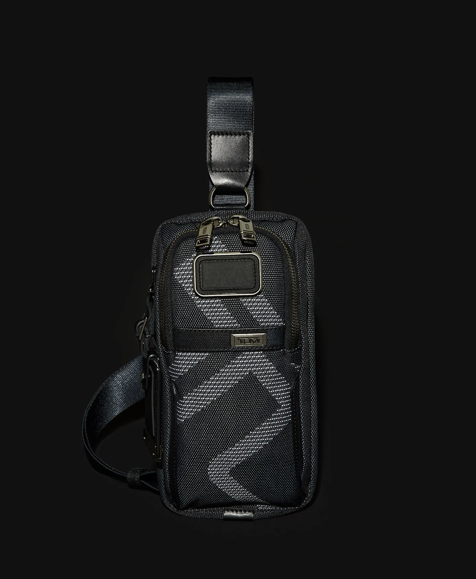 Alpha Jacquard Compact Sling