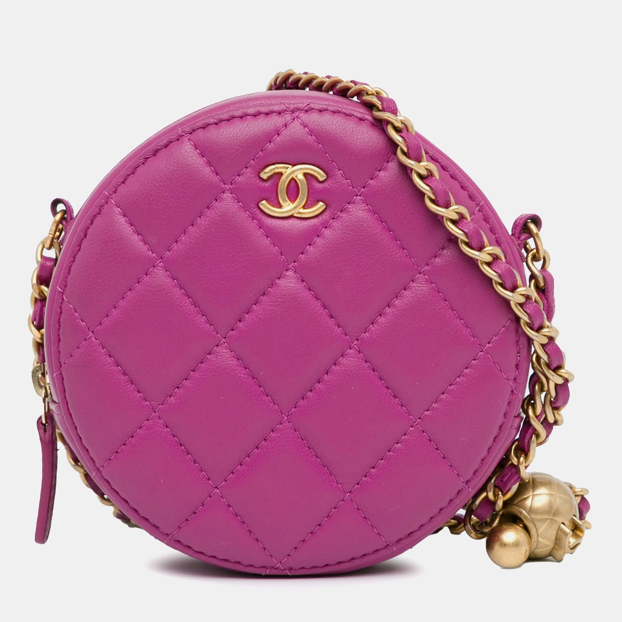 CC Quilted Lambskin Pearl Crush Round Clutch with Chain