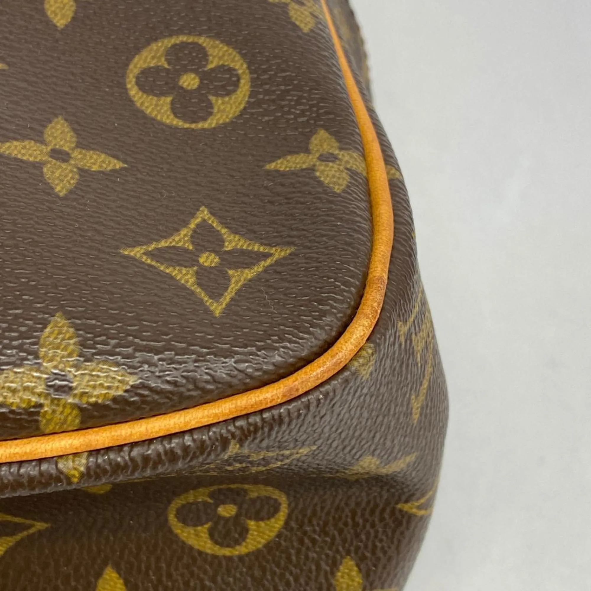 Trendy Inspired Louis Vuitton Cite Shoulder Bag