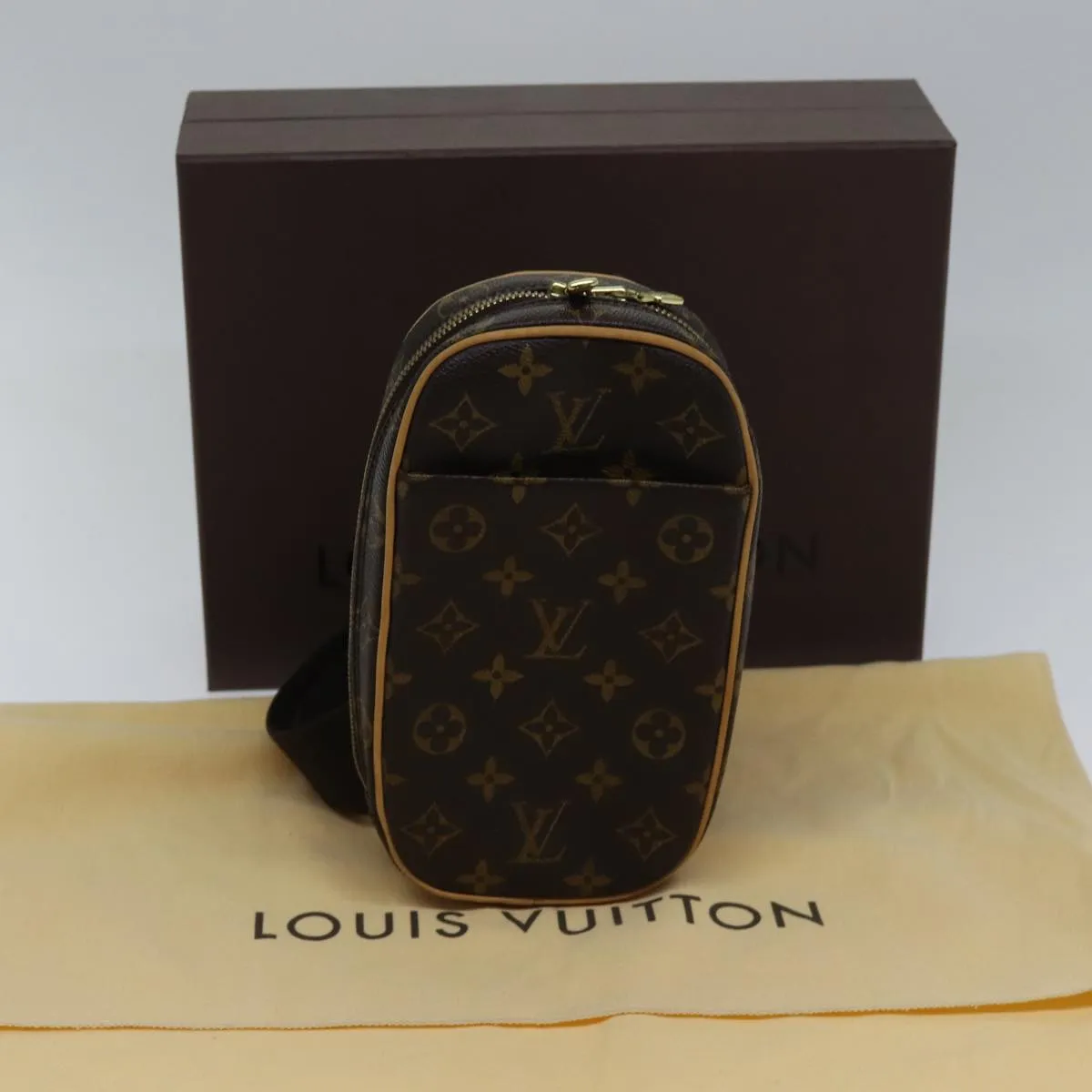 Trendy Inspired Louis Vuitton Monogram Pochette Gange Shoulder Bag M51870 Lv Auth 88899sa