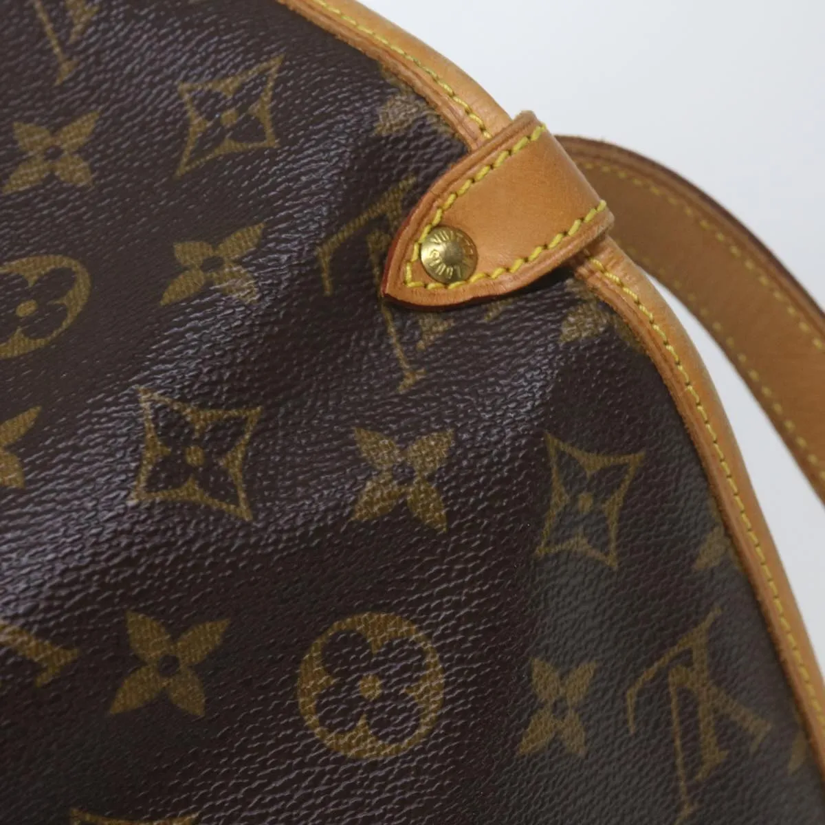 Trendy Inspired Louis Vuitton Monogram Saumur 30 Shoulder Bag M42256 Lv Auth Am5389